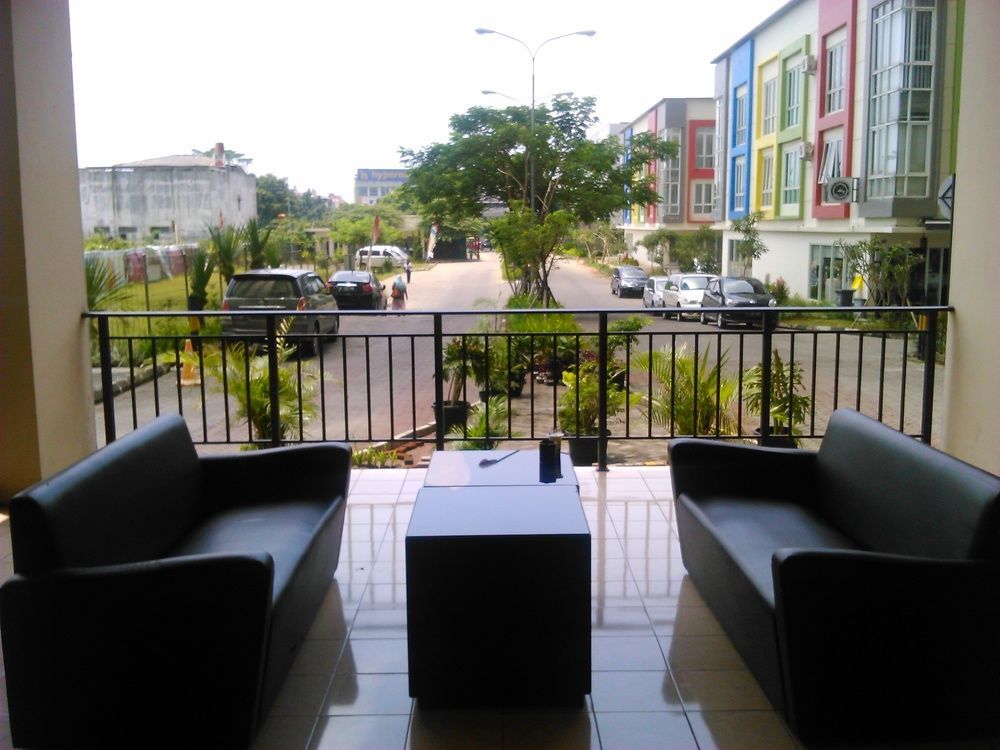 Ananda Apartments @ Suites Metro Cicadas Exterior photo